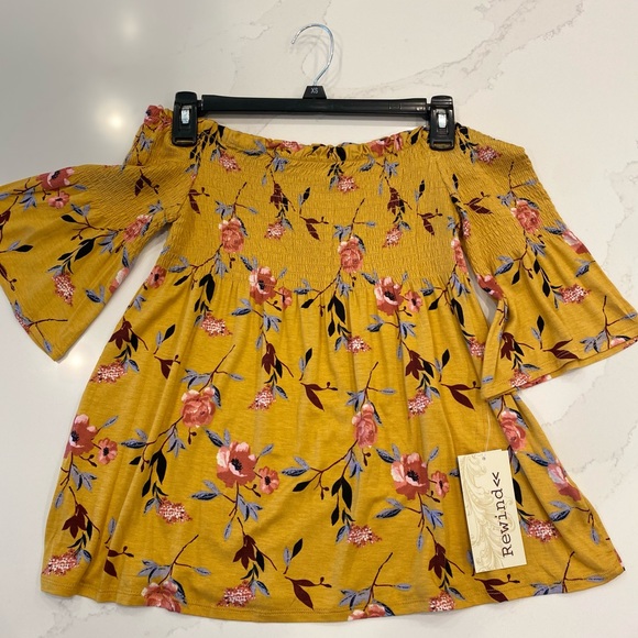 Selling - Picture 2 of 2